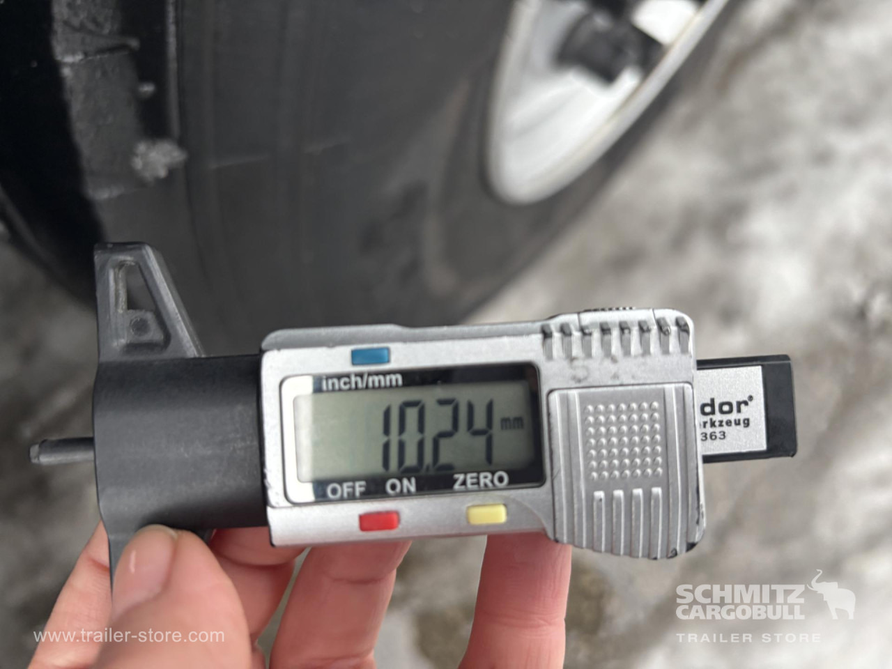 SCHMITZ Curtainsider Standard - Curtainsider semi-trailer: picture 2 SCHMITZ Curtainsider Standard - Curtainsider semi-trailer: picture 2