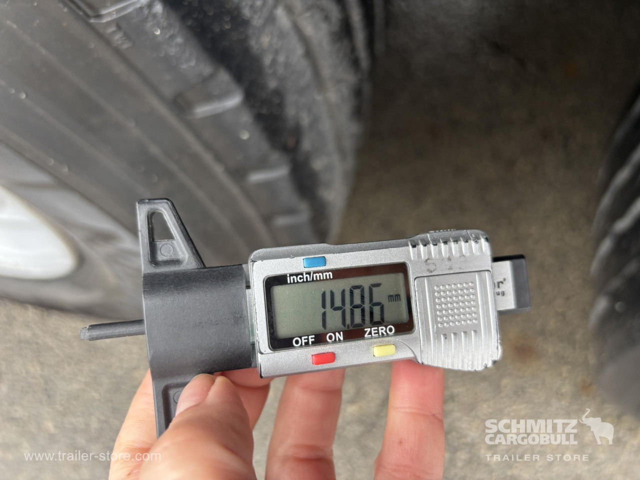 SCHMITZ Curtainsider Standard - Curtainsider semi-trailer: picture 2 SCHMITZ Curtainsider Standard - Curtainsider semi-trailer: picture 2