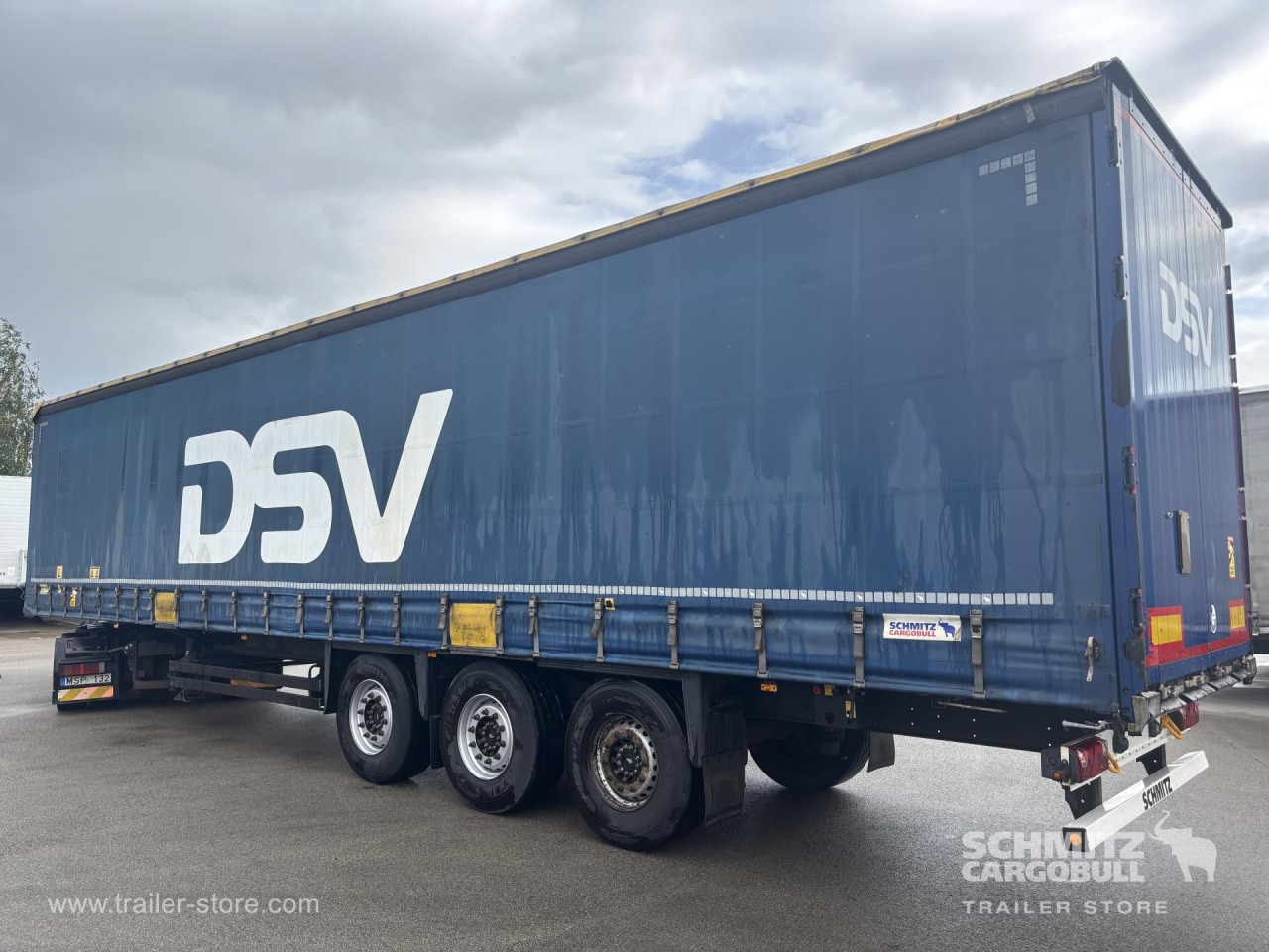 SCHMITZ Curtainsider Standard - Curtainsider semi-trailer: picture 4 SCHMITZ Curtainsider Standard - Curtainsider semi-trailer: picture 4