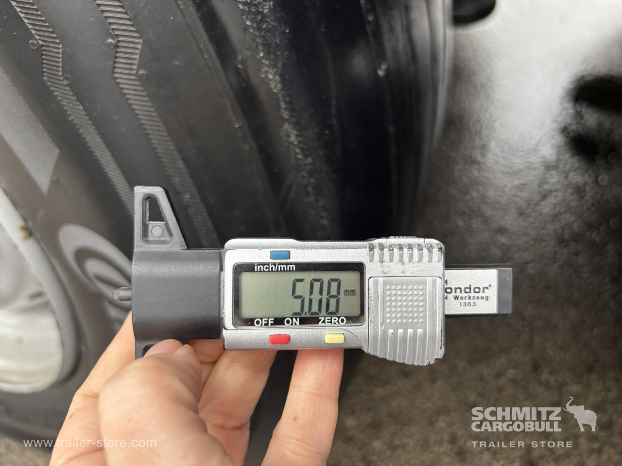 SCHMITZ Reefer Standard - Isothermal semi-trailer: picture 2 SCHMITZ Reefer Standard - Isothermal semi-trailer: picture 2