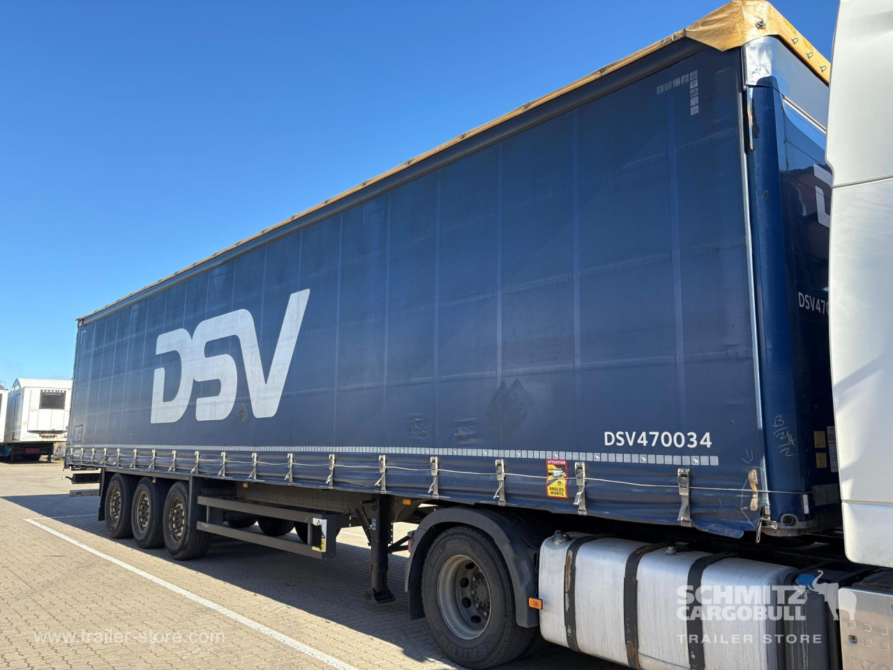 SCHMITZ Curtainsider Standard - Curtainsider semi-trailer: picture 4 SCHMITZ Curtainsider Standard - Curtainsider semi-trailer: picture 4