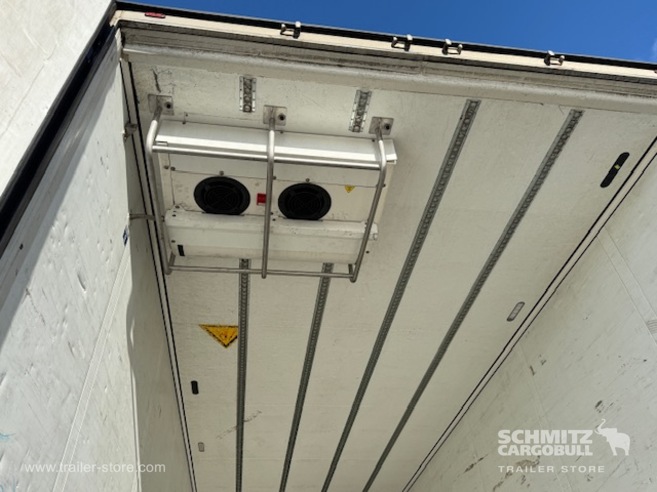 SCHMITZ Oplegger Vries Multitemp - Isothermal semi-trailer: picture 2 SCHMITZ Oplegger Vries Multitemp - Isothermal semi-trailer: picture 2