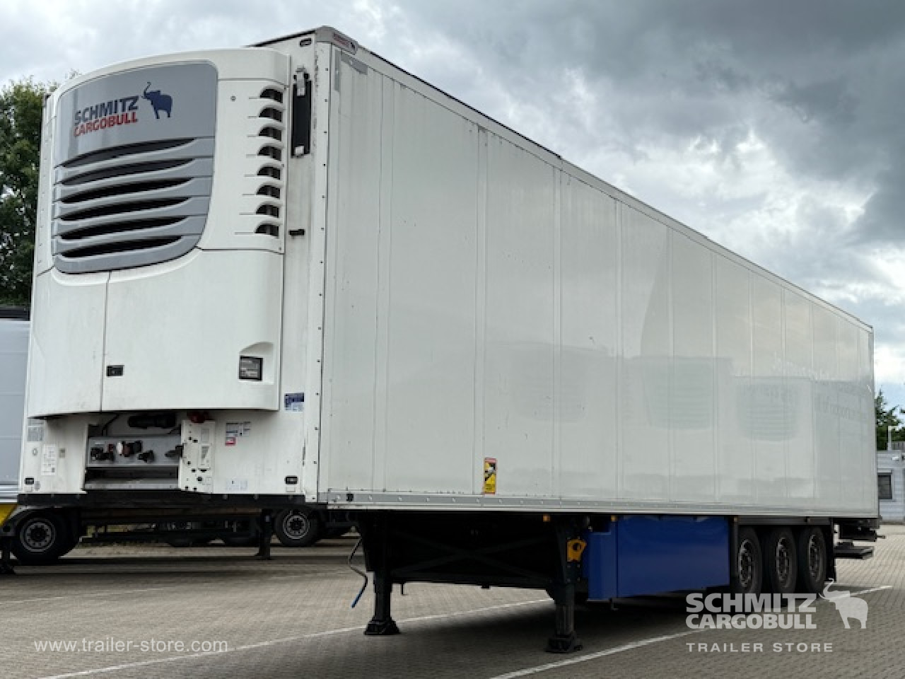 SCHMITZ Oplegger Vries Multitemp Taillift - Isothermal semi-trailer: picture 1 SCHMITZ Oplegger Vries Multitemp Taillift - Isothermal semi-trailer: picture 1