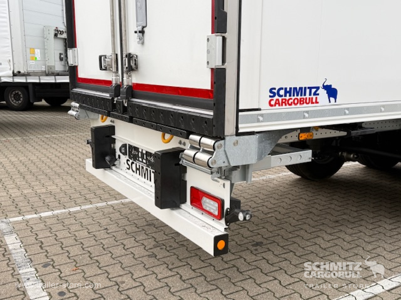 SCHMITZ Oplegger Vries Standard - Isothermal semi-trailer: picture 2 SCHMITZ Oplegger Vries Standard - Isothermal semi-trailer: picture 2