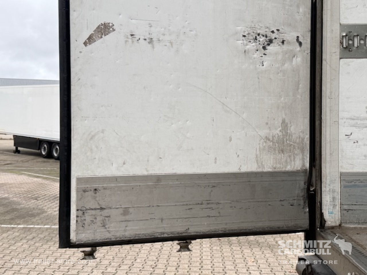 SCHMITZ Oplegger Vries Standard - Isothermal semi-trailer: picture 2 SCHMITZ Oplegger Vries Standard - Isothermal semi-trailer: picture 2
