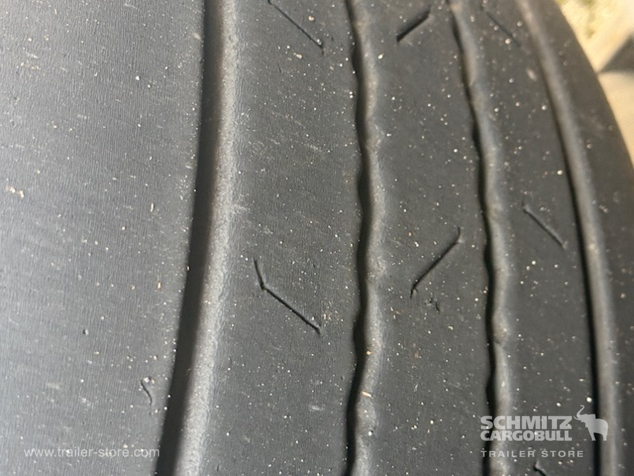 SCHMITZ Oplegger Vries Standard - Isothermal semi-trailer: picture 4 SCHMITZ Oplegger Vries Standard - Isothermal semi-trailer: picture 4