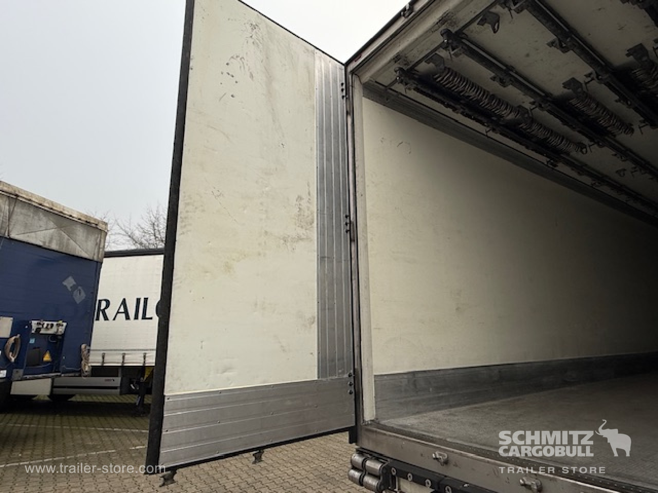 SCHMITZ Oplegger Vries Vleeshangwerk - Isothermal semi-trailer: picture 3 SCHMITZ Oplegger Vries Vleeshangwerk - Isothermal semi-trailer: picture 3