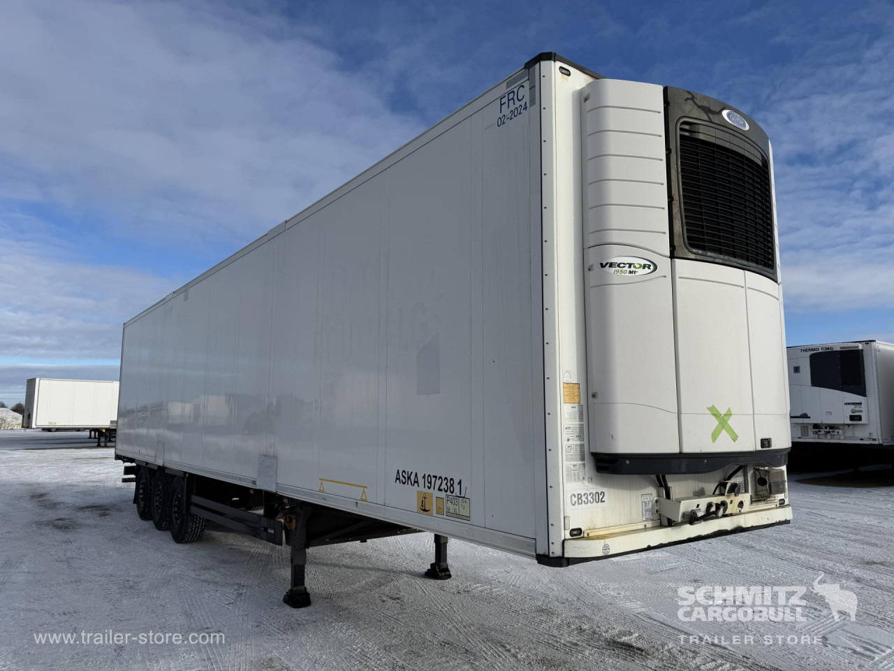 Isothermal semi-trailer SCHMITZ Reefer Multitemp Double deck: picture 8