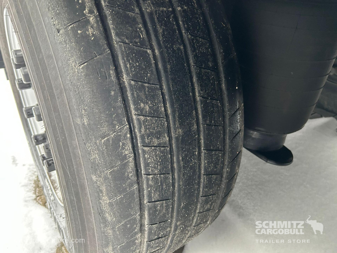 SCHMITZ Reefer Standard Double deck - Isothermal semi-trailer: picture 4 SCHMITZ Reefer Standard Double deck - Isothermal semi-trailer: picture 4