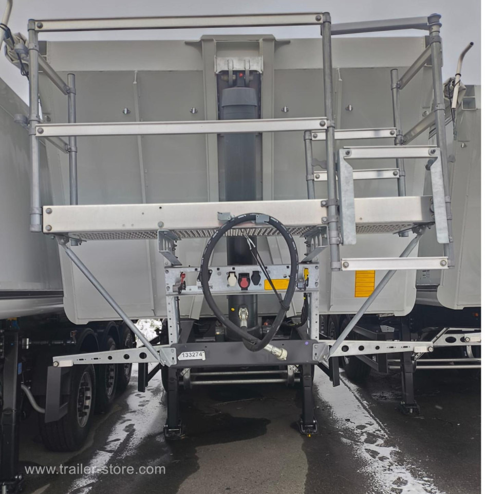 SCHMITZ Tipper alu-square sided body 33m³ - Tipper semi-trailer: picture 3 SCHMITZ Tipper alu-square sided body 33m³ - Tipper semi-trailer: picture 3