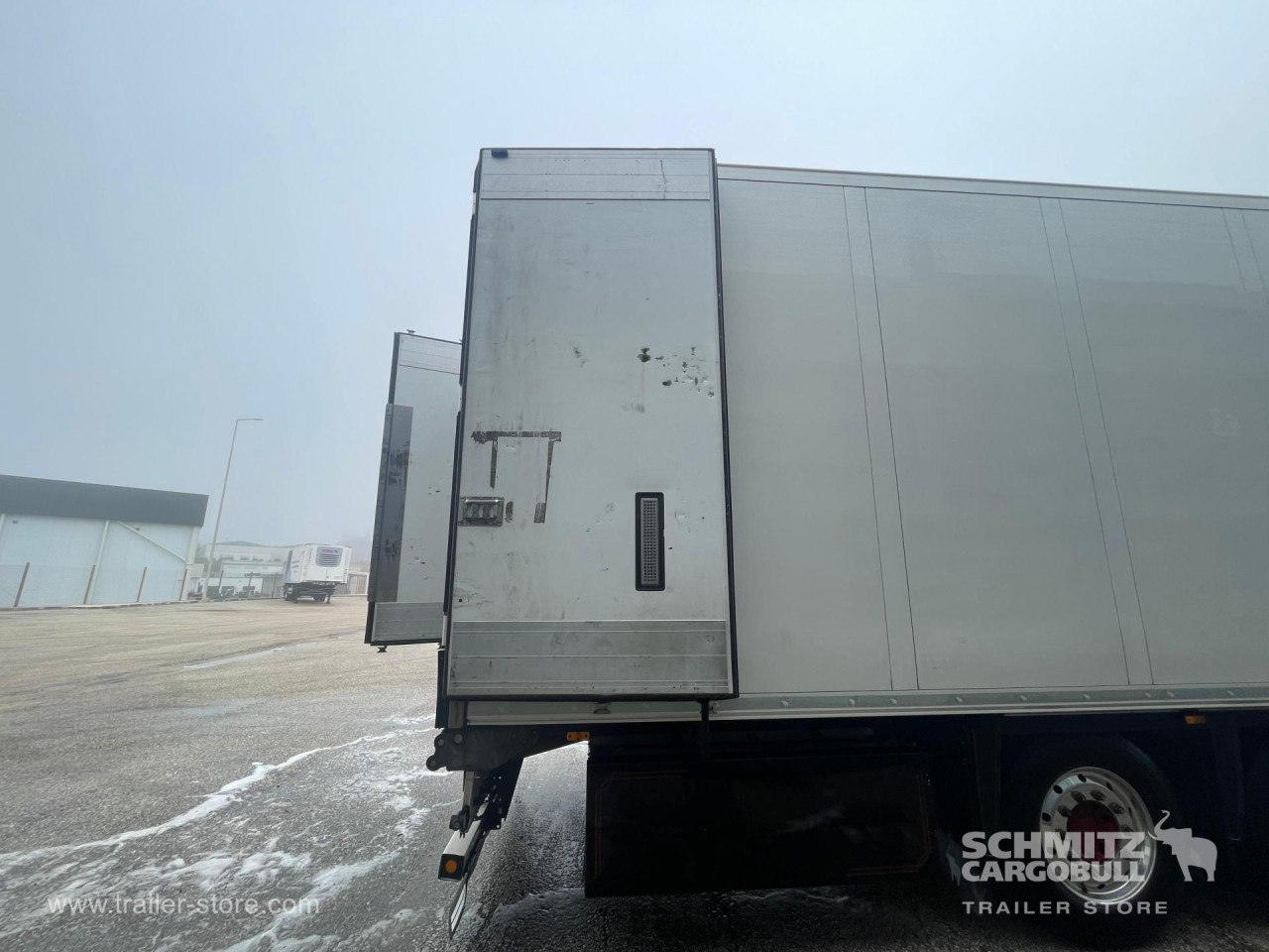 SCHMITZ Reefer Multitemp - Isothermal semi-trailer: picture 4 SCHMITZ Reefer Multitemp - Isothermal semi-trailer: picture 4