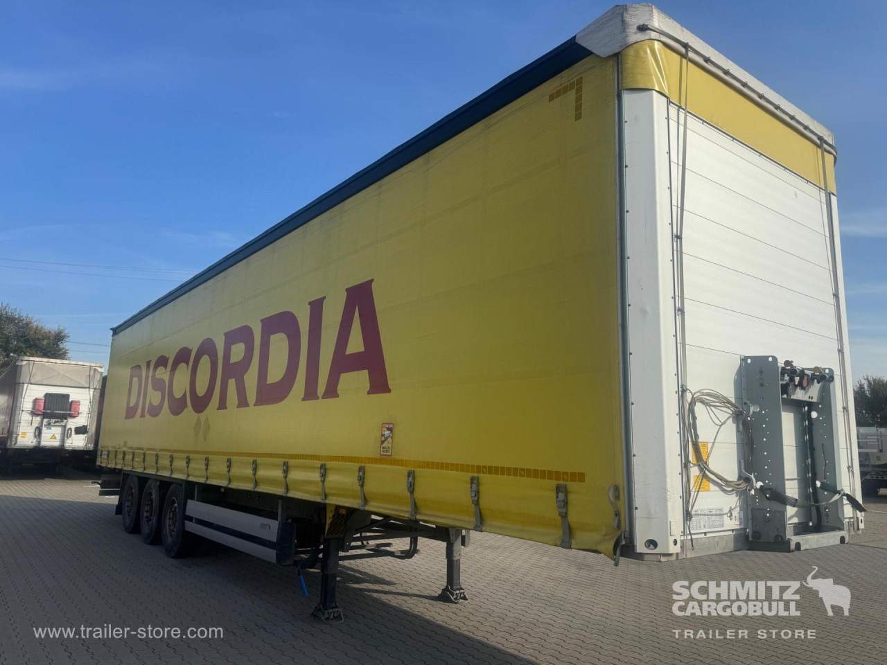 SCHMITZ Curtainsider Standard - Curtainsider semi-trailer: picture 4 SCHMITZ Curtainsider Standard - Curtainsider semi-trailer: picture 4