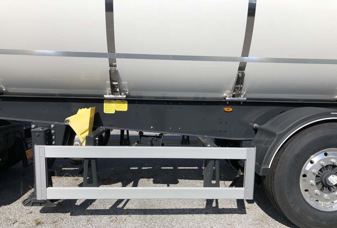 New Tank semi-trailer for transportation of food Bata CISTERNA LIGHT NUOVA: picture 16 New Tank semi-trailer for transportation of food Bata CISTERNA LIGHT NUOVA: picture 16