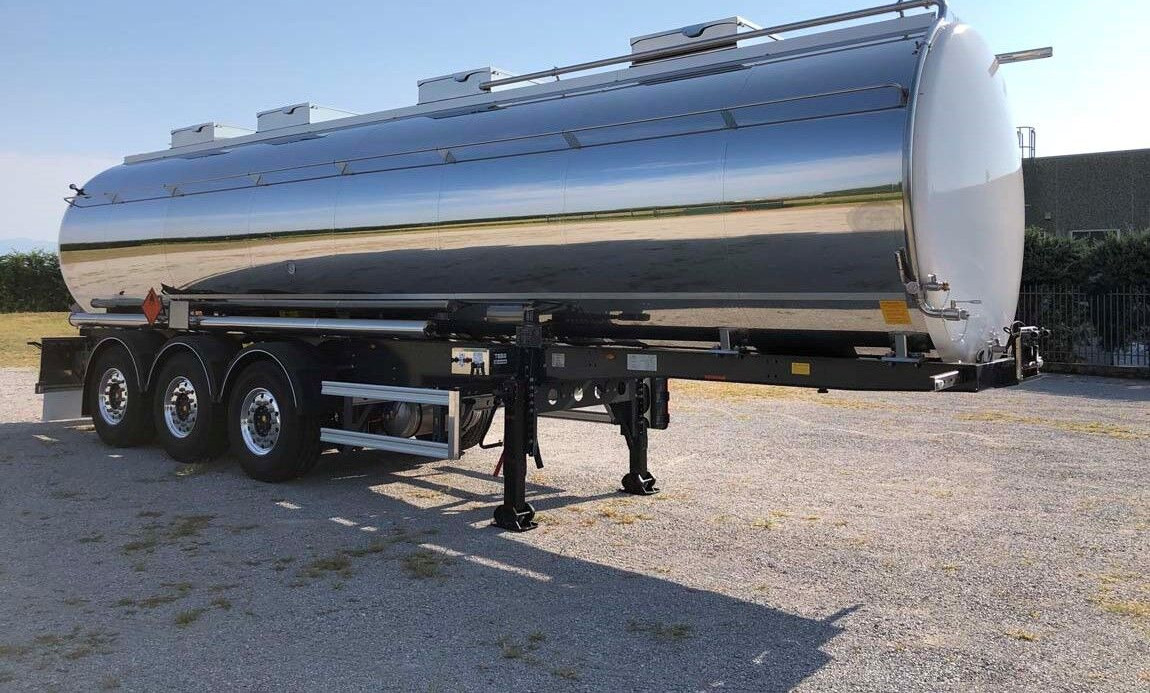 Bata CISTERNA MODELLO CHIMICA L4BH 33.000LT NUOVA - Tank semi-trailer: picture 5 Bata CISTERNA MODELLO CHIMICA L4BH 33.000LT NUOVA - Tank semi-trailer: picture 5