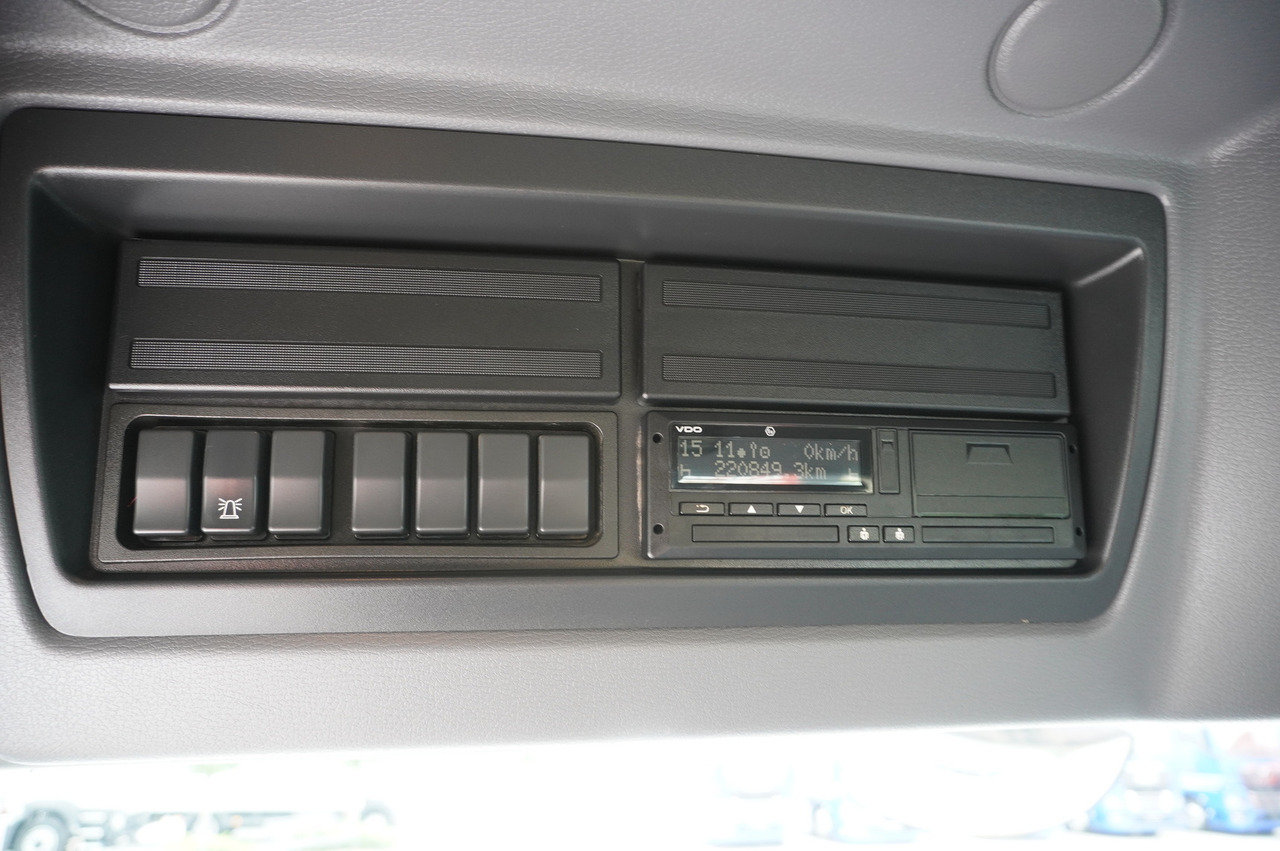 DAF LF 55.220 Skip loader GUIMA PALFINGER M14T leasing DAF LF 55.220 Skip loader GUIMA PALFINGER M14T: picture 8 DAF LF 55.220 Skip loader GUIMA PALFINGER M14T leasing DAF LF 55.220 Skip loader GUIMA PALFINGER M14T: picture 8