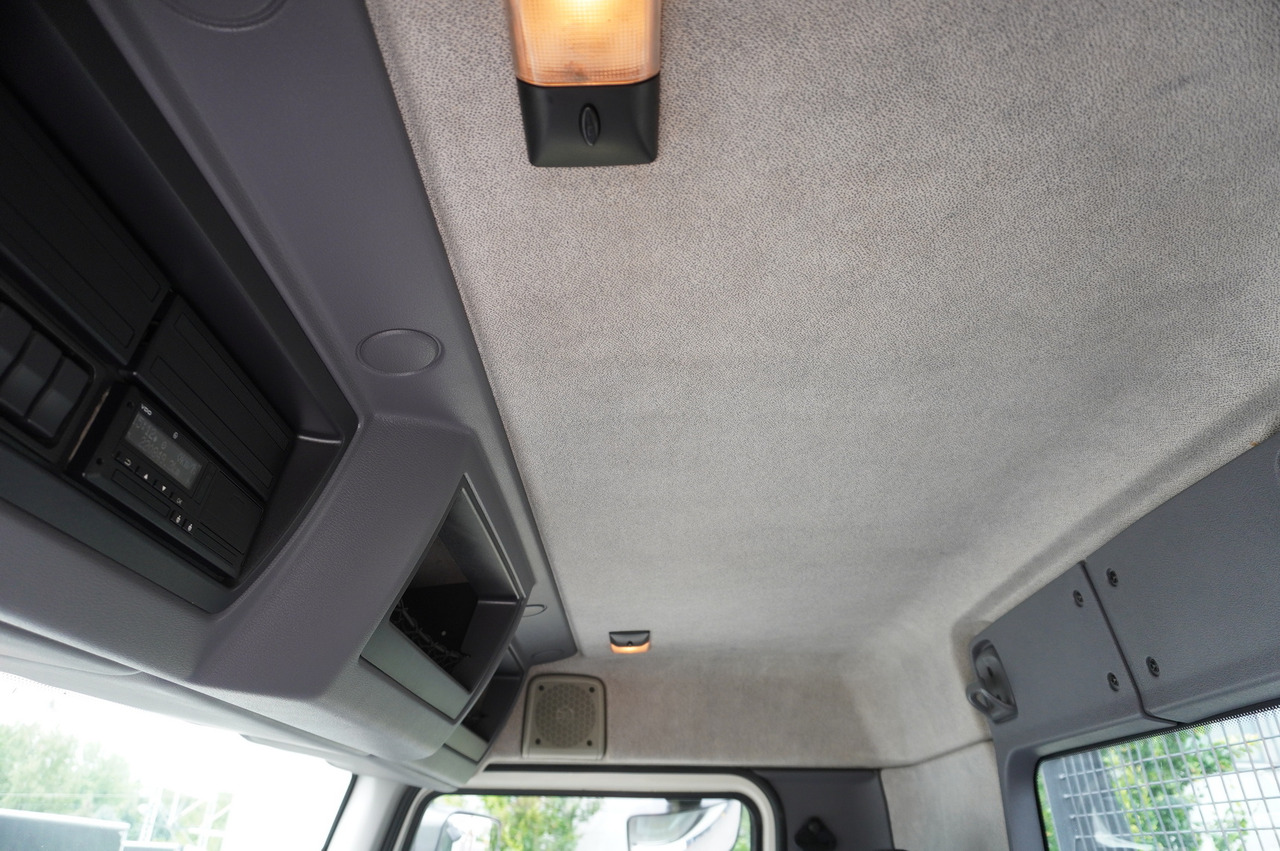 DAF LF 55.220 Skip loader GUIMA PALFINGER M14T leasing DAF LF 55.220 Skip loader GUIMA PALFINGER M14T: picture 12 DAF LF 55.220 Skip loader GUIMA PALFINGER M14T leasing DAF LF 55.220 Skip loader GUIMA PALFINGER M14T: picture 12