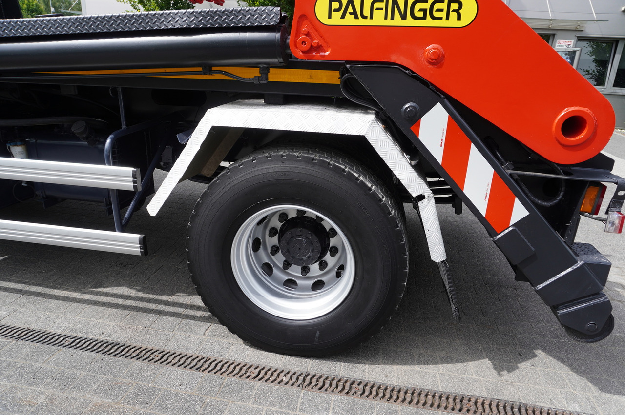 DAF LF 55.220 Skip loader GUIMA PALFINGER M14T leasing DAF LF 55.220 Skip loader GUIMA PALFINGER M14T: picture 23 DAF LF 55.220 Skip loader GUIMA PALFINGER M14T leasing DAF LF 55.220 Skip loader GUIMA PALFINGER M14T: picture 23