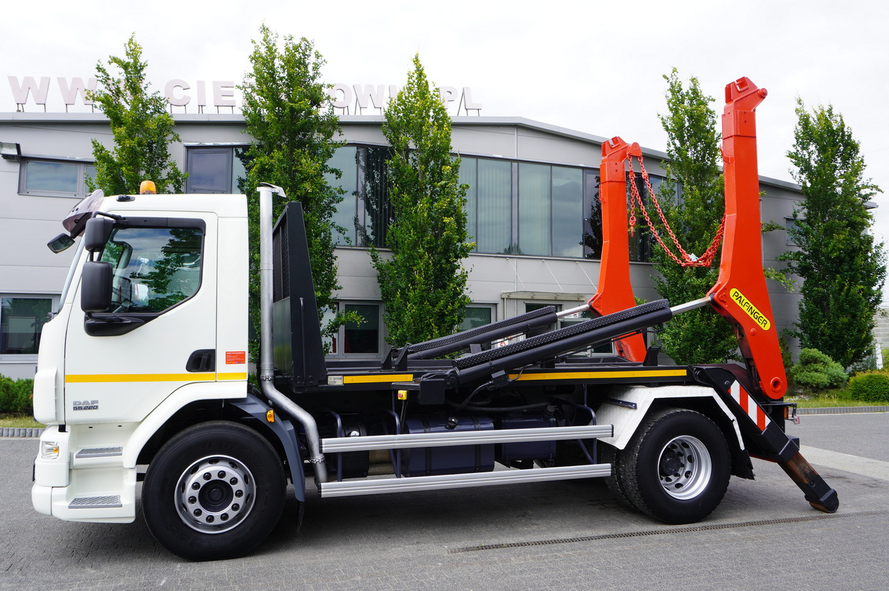 DAF LF 55.220 Skip loader GUIMA PALFINGER M14T leasing DAF LF 55.220 Skip loader GUIMA PALFINGER M14T: picture 17 DAF LF 55.220 Skip loader GUIMA PALFINGER M14T leasing DAF LF 55.220 Skip loader GUIMA PALFINGER M14T: picture 17