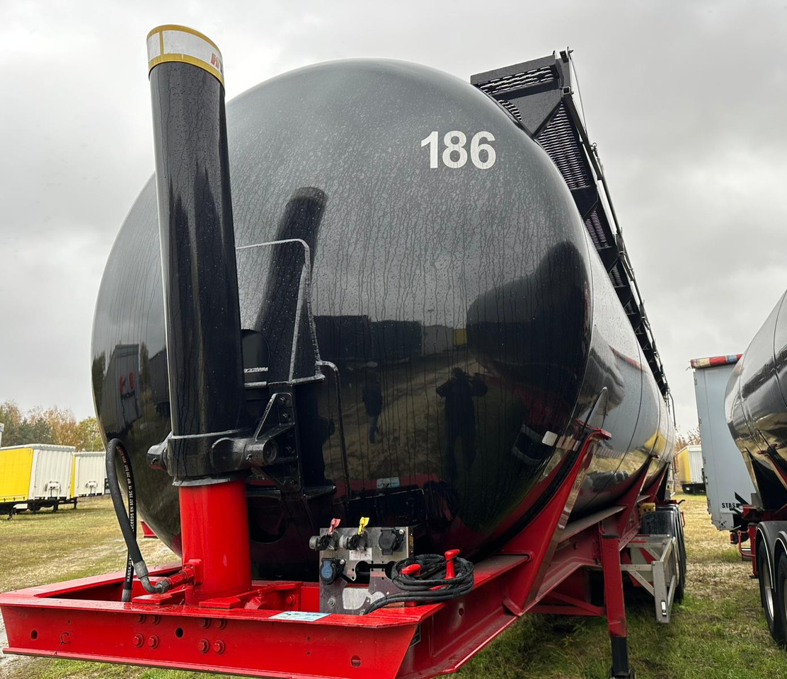 FELDBINDER 334C 15 A-1-1-40 Silo tank / 66 m3 / 2022 / 20 units - Silo semi-trailer: picture 4 FELDBINDER 334C 15 A-1-1-40 Silo tank / 66 m3 / 2022 / 20 units - Silo semi-trailer: picture 4