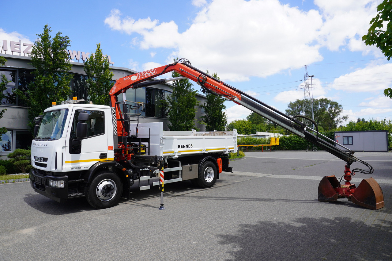 IVECO Eurocargo 160E22 EEV Dump truck / Bortmatic / Crane FASSI F95A.0.22 leasing IVECO Eurocargo 160E22 EEV Dump truck / Bortmatic / Crane FASSI F95A.0.22: picture 19