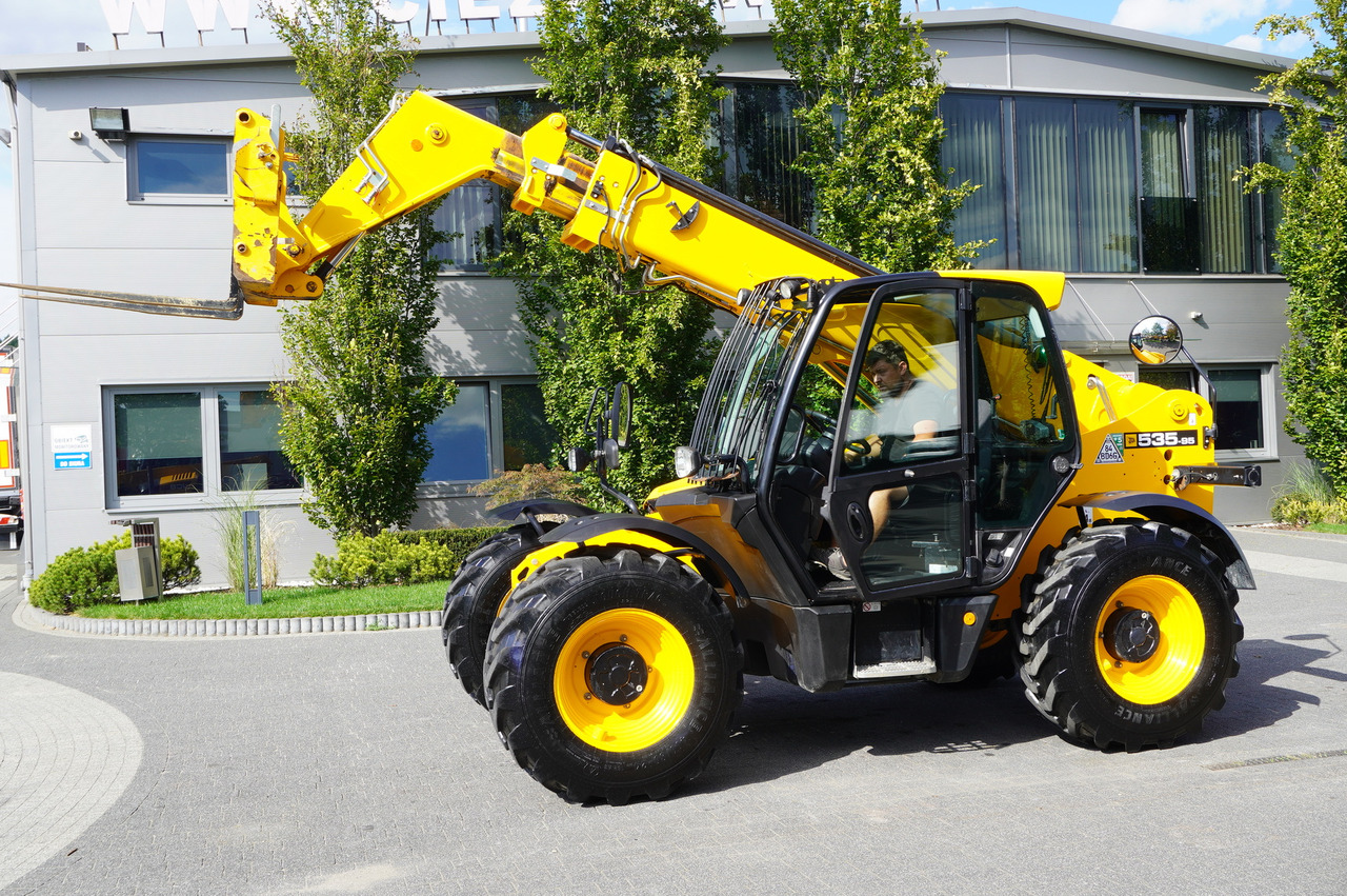 JCB 535-95 / 3.5 T / range 9.5 m / 700 MTH! - Telescopic handler: picture 5 JCB 535-95 / 3.5 T / range 9.5 m / 700 MTH! - Telescopic handler: picture 5