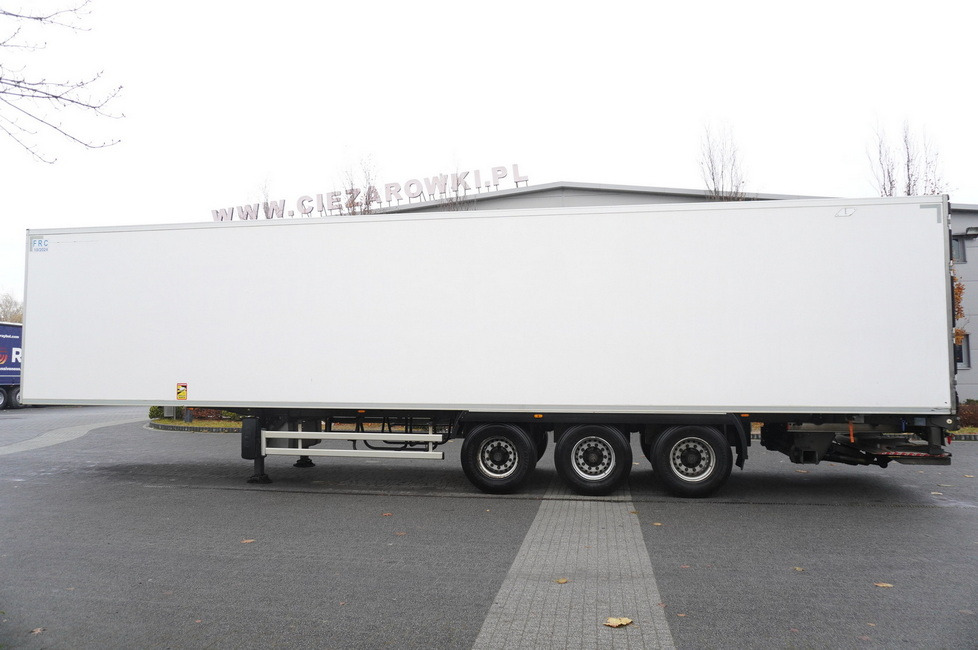 LAMBERET refrigerated semi-trailer / Carrier Vector 1550 unit - Refrigerator semi-trailer: picture 3 LAMBERET refrigerated semi-trailer / Carrier Vector 1550 unit - Refrigerator semi-trailer: picture 3