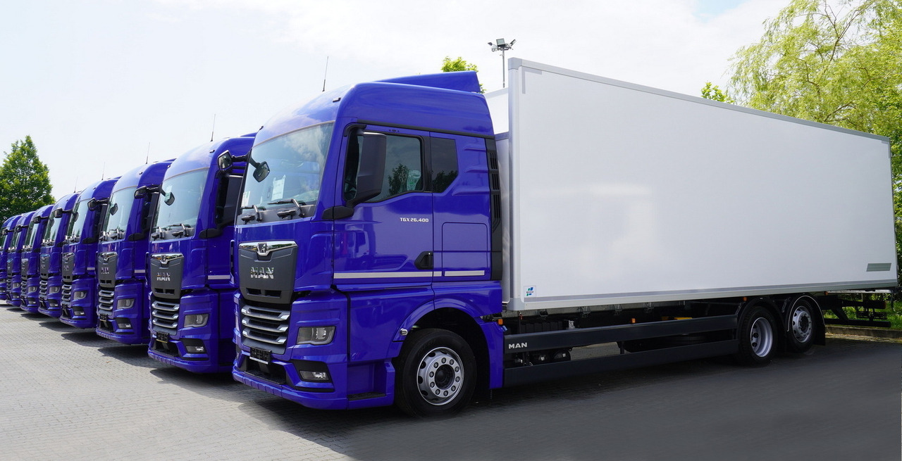 MAN New MAN TGX 26.400 / NEW IGLOOCAR refrigerator 20 pallets / 6×2 / 2024 / 2 units - Isothermal truck: picture 4 MAN New MAN TGX 26.400 / NEW IGLOOCAR refrigerator 20 pallets / 6×2 / 2024 / 2 units - Isothermal truck: picture 4