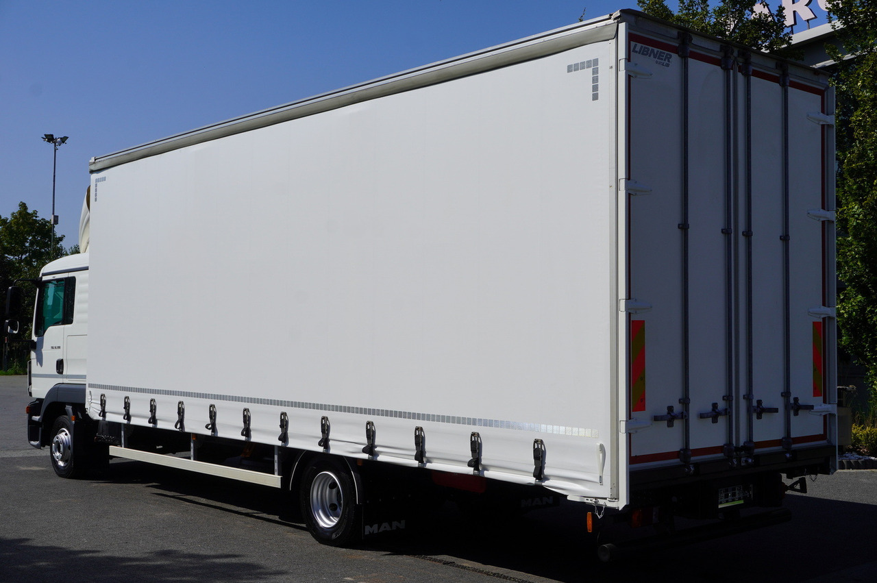 MAN TGL 12.190 / Curtainsider 19 EPAL / Sleeper cab - Curtainsider truck: picture 3 MAN TGL 12.190 / Curtainsider 19 EPAL / Sleeper cab - Curtainsider truck: picture 3