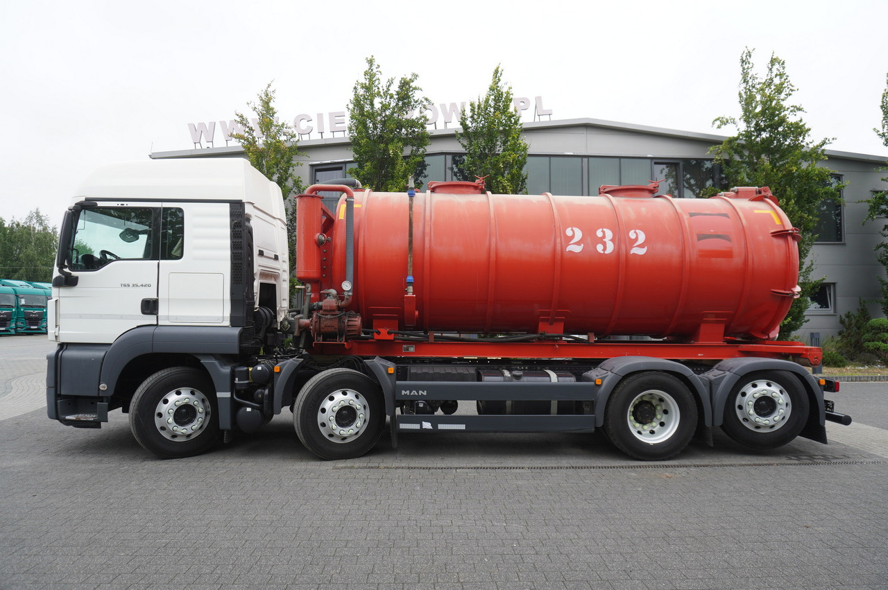MAN TGS 35.420 8×2 / NEW septic barrel 13000 L / 3 steered axles - Slurry tanker: picture 2 MAN TGS 35.420 8×2 / NEW septic barrel 13000 L / 3 steered axles - Slurry tanker: picture 2