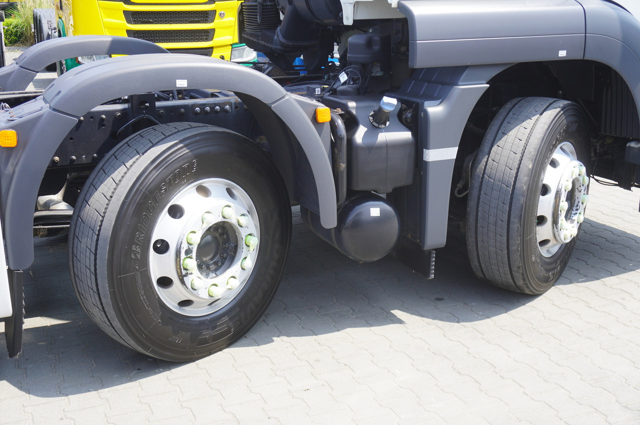 MAN TGS 35.420 8x2 / Chassis 6.4 m / 3 steered axles leasing MAN TGS 35.420 8x2 / Chassis 6.4 m / 3 steered axles: picture 11
