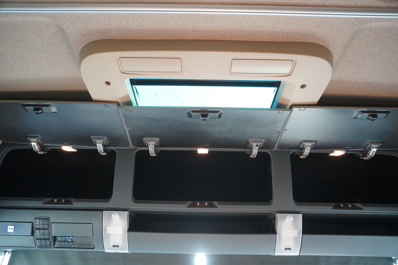 Refrigerator truck MAN TGX 18.430 E6 / Meyer 19 EPAL refrigerator / Sleeper cab: picture 26 Refrigerator truck MAN TGX 18.430 E6 / Meyer 19 EPAL refrigerator / Sleeper cab: picture 26