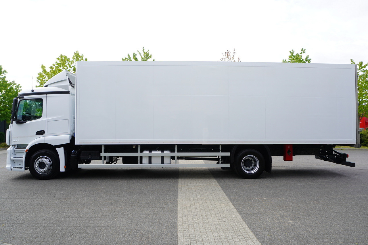 MERCEDES-BENZ Actros 1824 / Refrigerator 22 EPAL / Carrier Supra 850 / Sleeping cabin - Refrigerator truck: picture 2 MERCEDES-BENZ Actros 1824 / Refrigerator 22 EPAL / Carrier Supra 850 / Sleeping cabin - Refrigerator truck: picture 2