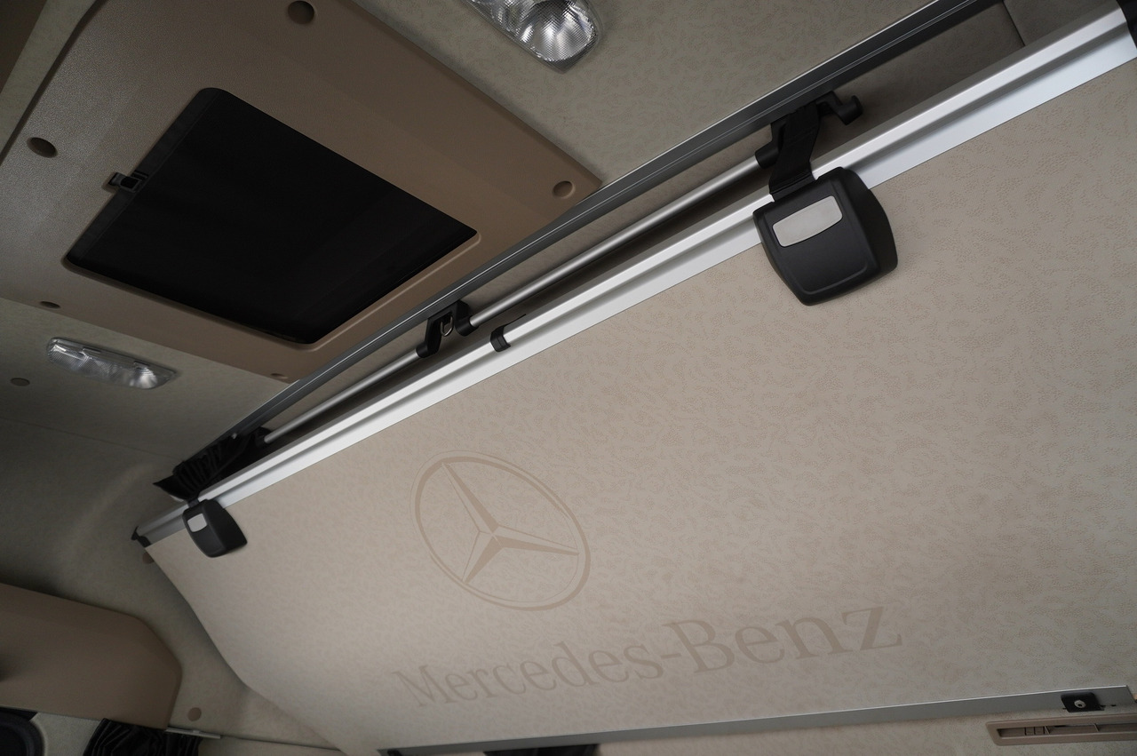 MERCEDES-BENZ Actros 2542 / NEW tow truck / steered 3rd axle leasing MERCEDES-BENZ Actros 2542 / NEW tow truck / steered 3rd axle: picture 24 MERCEDES-BENZ Actros 2542 / NEW tow truck / steered 3rd axle leasing MERCEDES-BENZ Actros 2542 / NEW tow truck / steered 3rd axle: picture 24