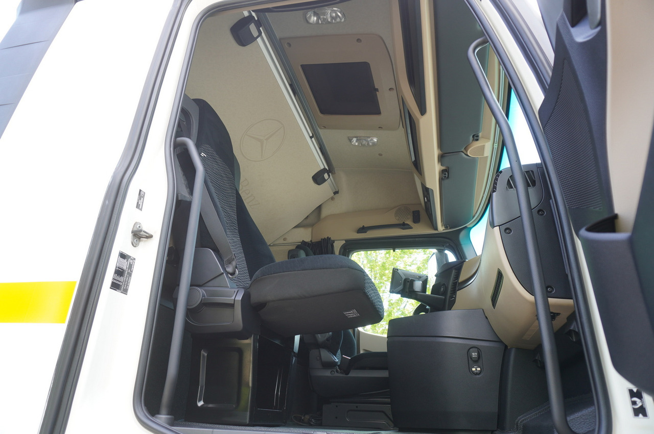 Tow truck MERCEDES-BENZ Actros 2542 / NEW tow truck / steered 3rd axle: picture 30