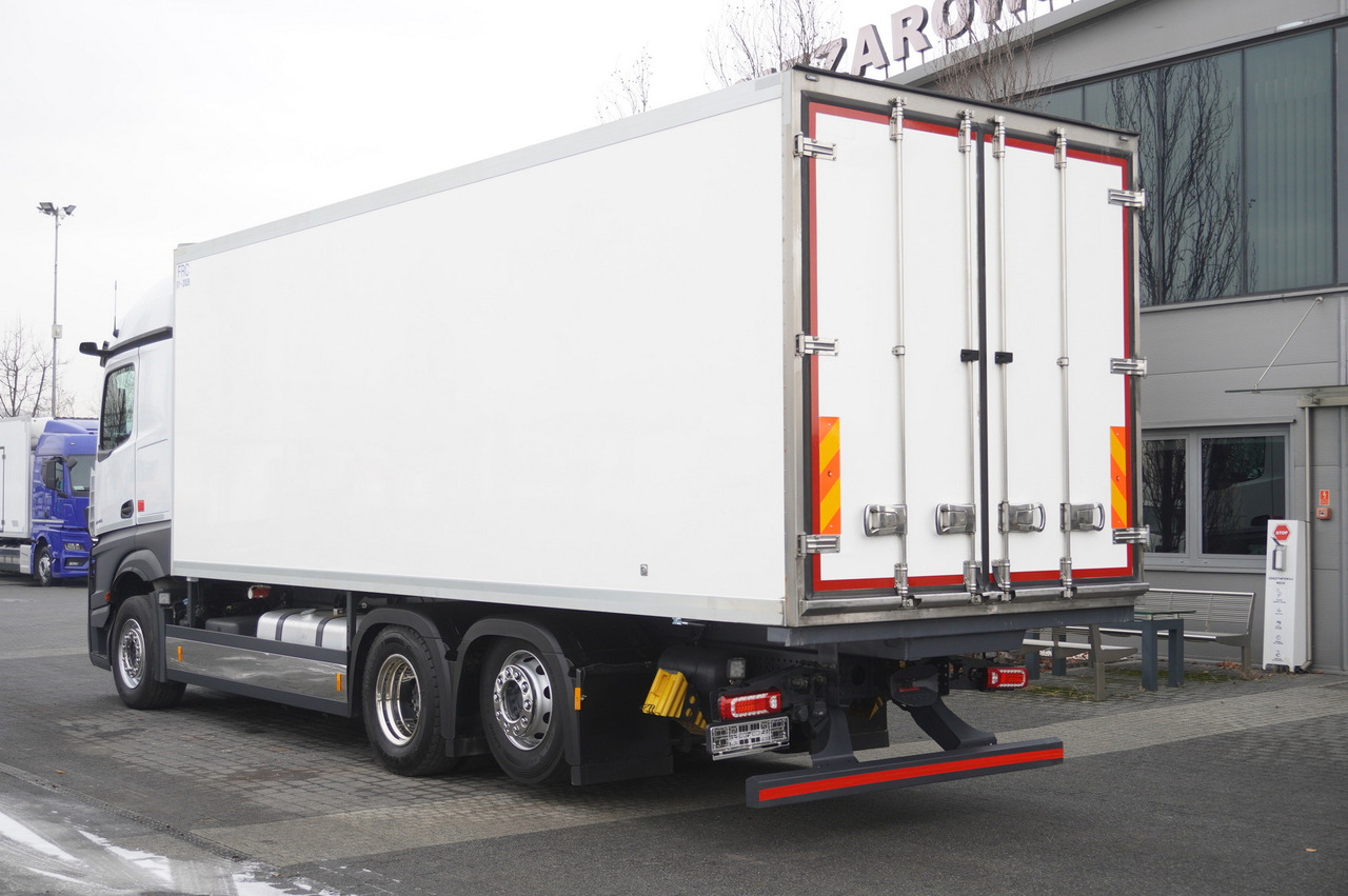 MERCEDES-BENZ Actros 2545 / Zaibas meat hook refrigerator 18 EPAL / 2022 - Refrigerator truck: picture 2 MERCEDES-BENZ Actros 2545 / Zaibas meat hook refrigerator 18 EPAL / 2022 - Refrigerator truck: picture 2