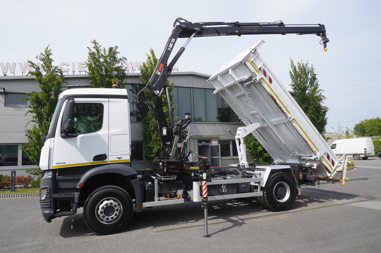 MERCEDES-BENZ Arocs 1833 / 87,000 km!!! / Hds HIAB X-DUO 128 B-2 / three-sided tipper - Dropside/ Flatbed truck, Crane truck: picture 4 MERCEDES-BENZ Arocs 1833 / 87,000 km!!! / Hds HIAB X-DUO 128 B-2 / three-sided tipper - Dropside/ Flatbed truck, Crane truck: picture 4