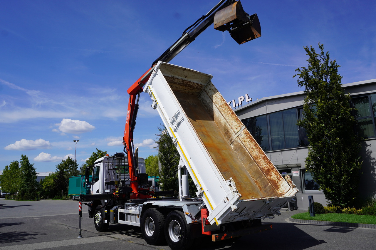 MERCEDES-BENZ Arocs 2636 / 6x4 / HDS Fassi / 3-Way Tipper / Bortmatic - Tipper, Crane truck: picture 5 MERCEDES-BENZ Arocs 2636 / 6x4 / HDS Fassi / 3-Way Tipper / Bortmatic - Tipper, Crane truck: picture 5