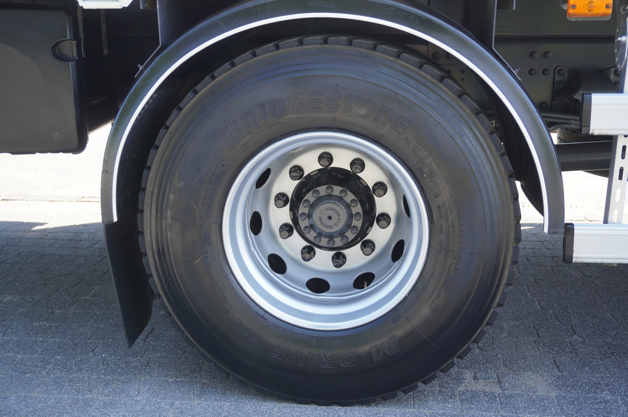 Dropside/ Flatbed truck, Crane truck RENAULT C320 P 4x2 / FASSI crane 6.2 T / range 10 m / Flatbed 15 EPAL / 50 tho. km!: picture 10