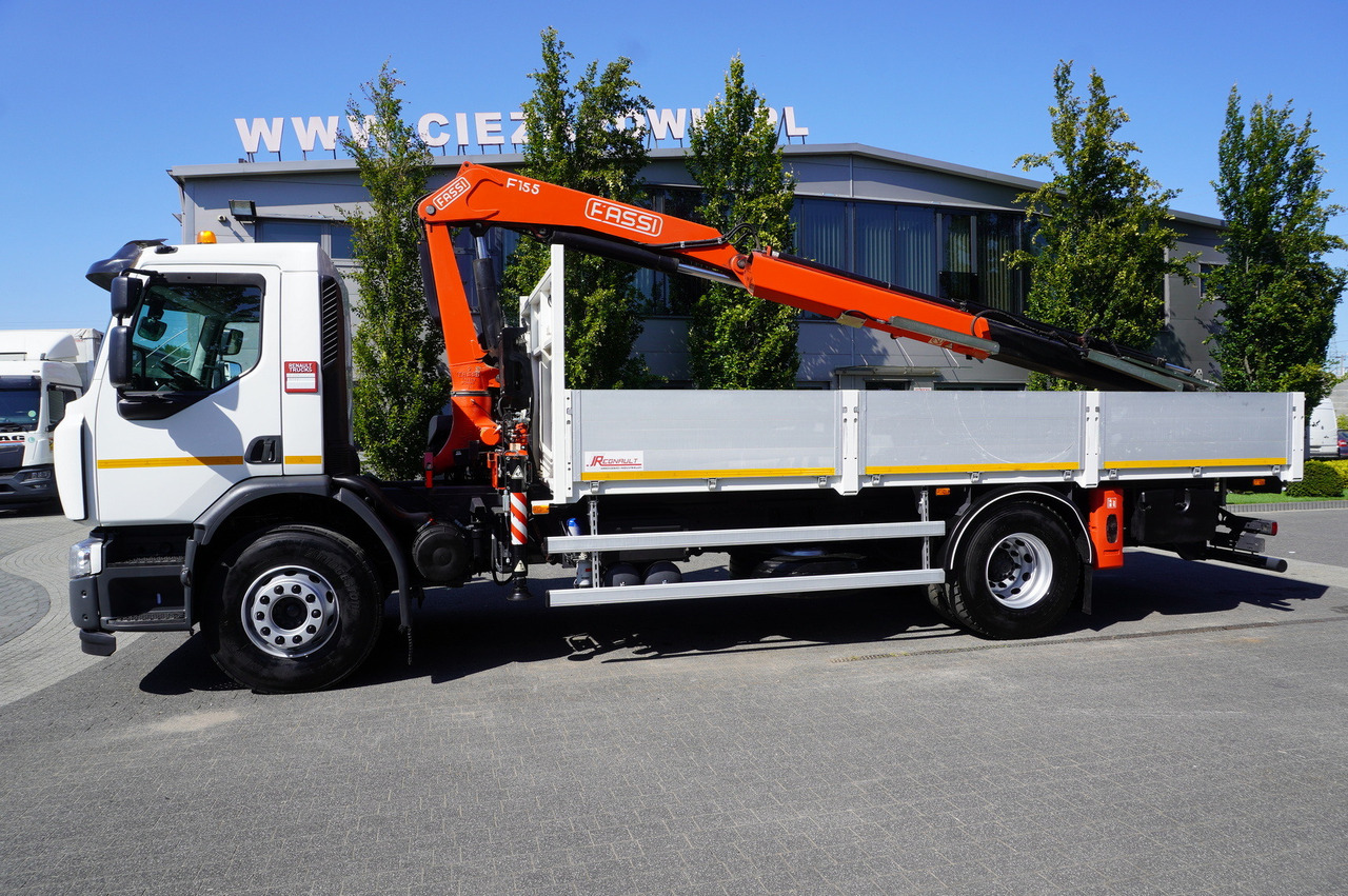RENAULT C320 P 4x2 / FASSI crane 6.2 T / range 10 m / Flatbed 15 EPAL / 50 tho. km! - Dropside/ Flatbed truck, Crane truck: picture 2 RENAULT C320 P 4x2 / FASSI crane 6.2 T / range 10 m / Flatbed 15 EPAL / 50 tho. km! - Dropside/ Flatbed truck, Crane truck: picture 2