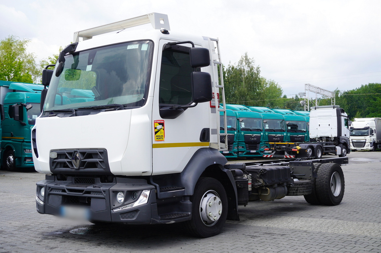 RENAULT D12 / Chassis 5.6 m / Differential lock / 160 tho. km - Cab chassis truck: picture 2 RENAULT D12 / Chassis 5.6 m / Differential lock / 160 tho. km - Cab chassis truck: picture 2
