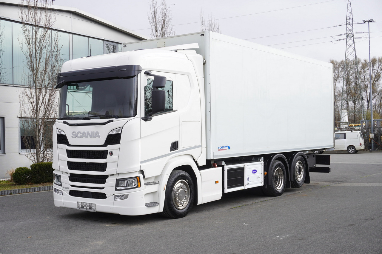 SCANIA R500 / Schmitz meat hook refrigerator / Carrier Supra 950U / 3rd steered axle - Refrigerator truck: picture 1 SCANIA R500 / Schmitz meat hook refrigerator / Carrier Supra 950U / 3rd steered axle - Refrigerator truck: picture 1