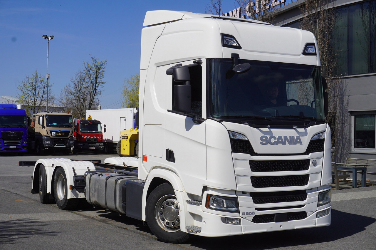 SCANIA R500 / chassis 6.15 m / 3rd axle steered - Cab chassis truck: picture 2 SCANIA R500 / chassis 6.15 m / 3rd axle steered - Cab chassis truck: picture 2