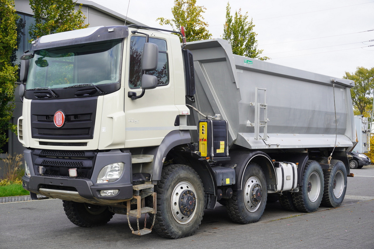 TATRA Phoenix 8x8 Twin-Steer Quad/A dump truck / 30 tho. km - Tipper: picture 2 TATRA Phoenix 8x8 Twin-Steer Quad/A dump truck / 30 tho. km - Tipper: picture 2