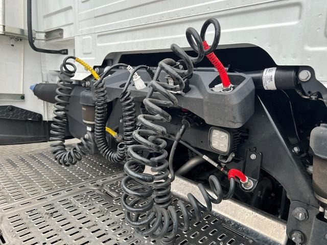 Tractor unit DAF XG 480 FT Intarder - DAF Berlin Vermietung: picture 11