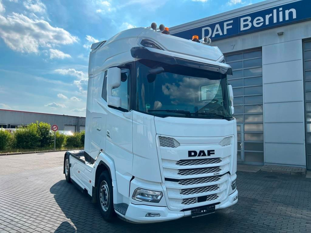DAF XG+ 530 FT Hydraulik Standklima Retarder 65 tkm - Tractor unit: picture 1 DAF XG+ 530 FT Hydraulik Standklima Retarder 65 tkm - Tractor unit: picture 1