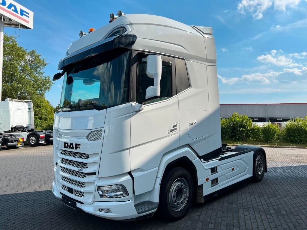 DAF XG+ 530 FT Hydraulik Standklima Retarder 65 tkm - Tractor unit: picture 2 DAF XG+ 530 FT Hydraulik Standklima Retarder 65 tkm - Tractor unit: picture 2