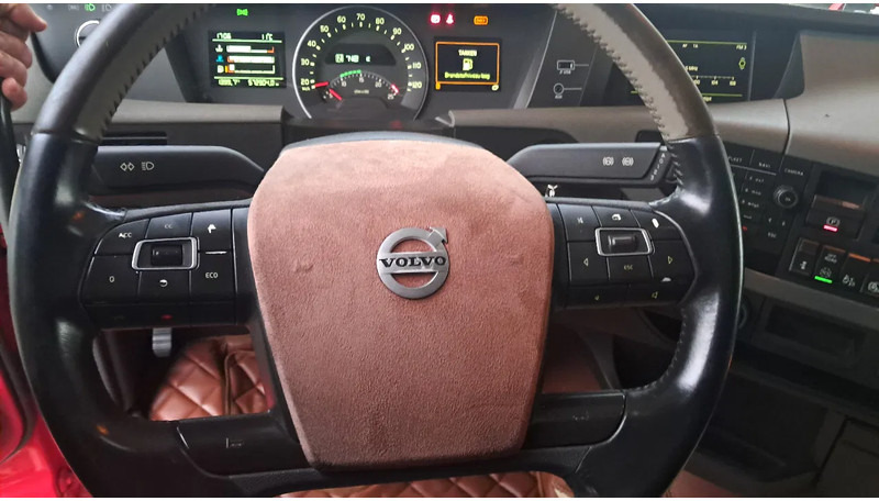 Volvo FH 500 Globetrotter Euro 5 - Tractor unit: picture 3 Volvo FH 500 Globetrotter Euro 5 - Tractor unit: picture 3