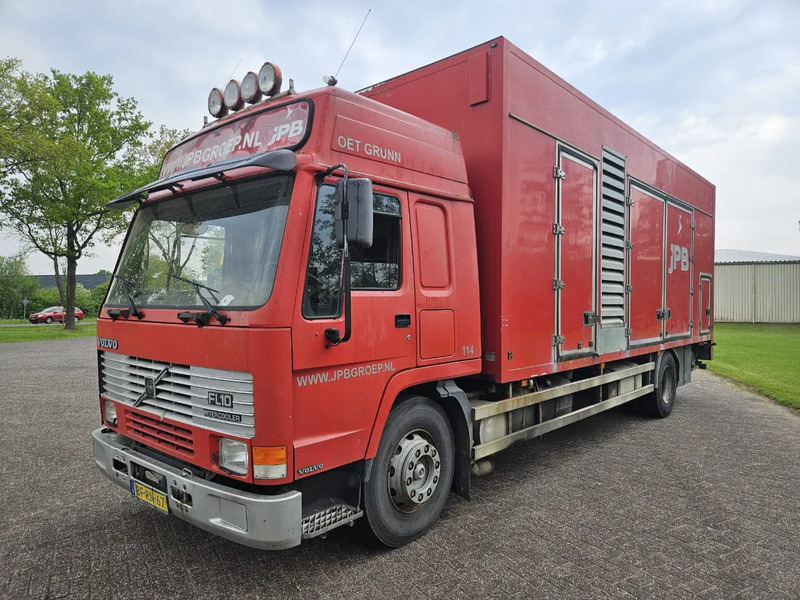 Box truck Volvo FL 10: picture 1