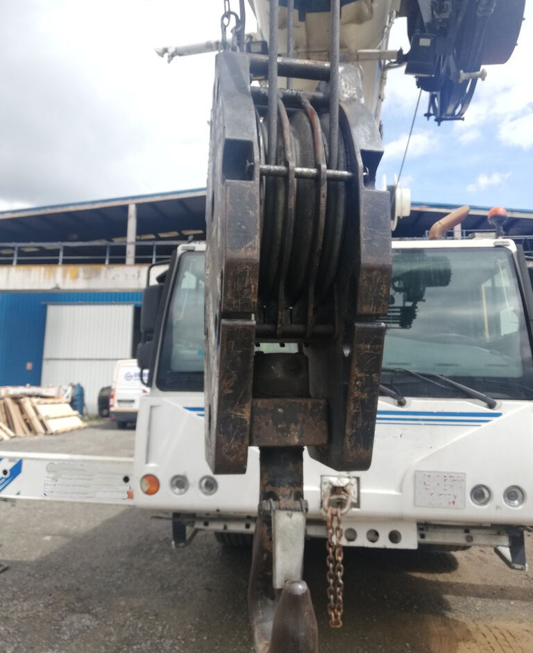 Mobile crane Liebherr LTM 1070 4.2: picture 8