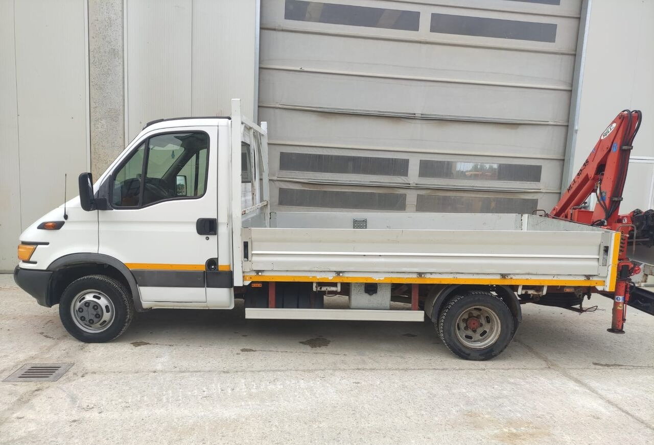 IVECO 50C15 - Dropside/ Flatbed truck, Crane truck: picture 4 IVECO 50C15 - Dropside/ Flatbed truck, Crane truck: picture 4